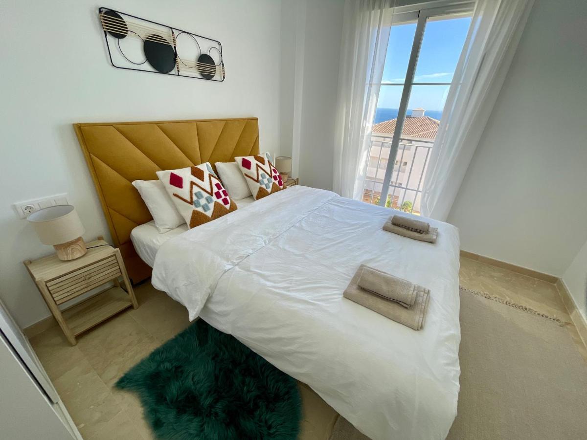 Hill Sea View Apartment Manilva Luaran gambar